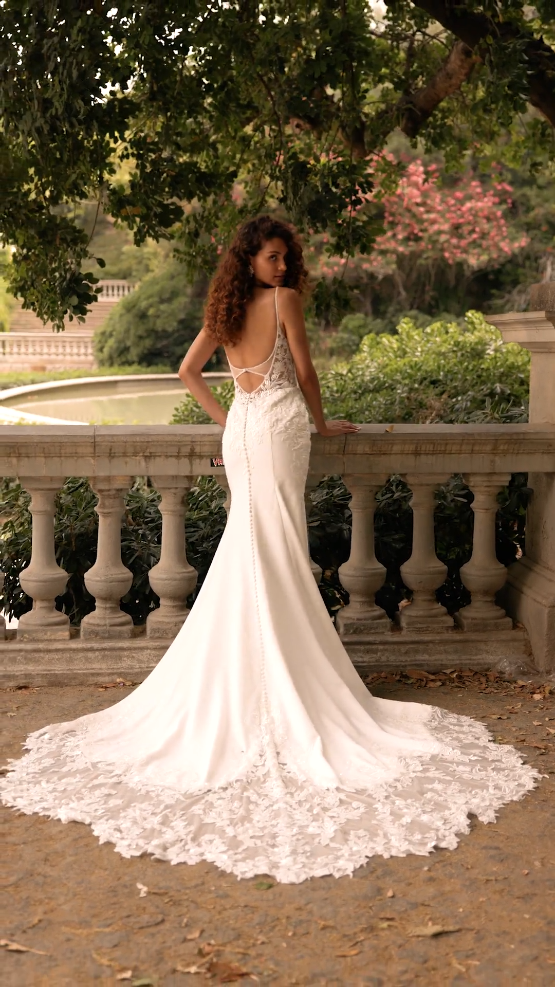 ValStefani LETIZIA Timeless Soft Square Neck and Scoop with Illusion Keyhole Back Mermaid with Cathedra Train ValStefani LETIZIA Timeless Soft Square Neck and Scoop with Illusion Keyhole Back Mermaid with Cathedra Train