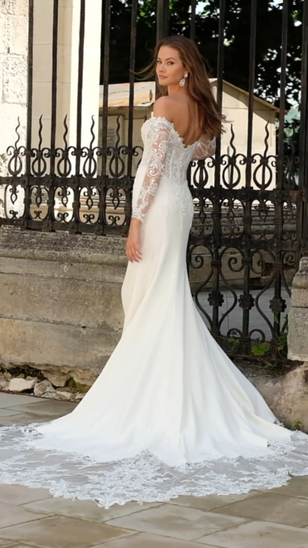 ValStefani WINDSOR lavish designer wedding dresses for the fancy bride ValStefani WINDSOR lavish designer wedding dresses for the fancy bride