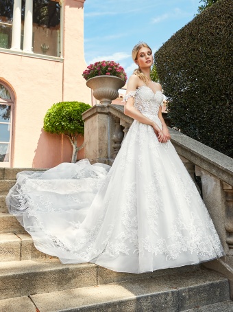 'Fall Wedding Dresses 2018' Image #1