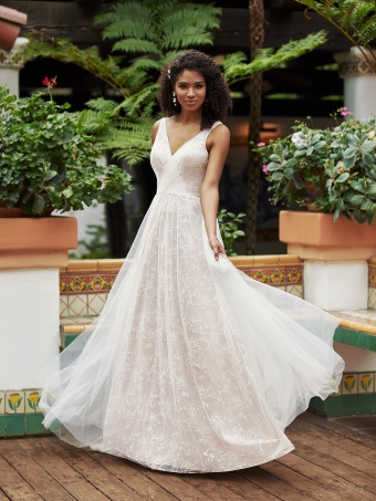 'SEQUEL WEDDING TRENDS: FROM HOW TO PLAN TO WHAT TO WEAR' Image #3
